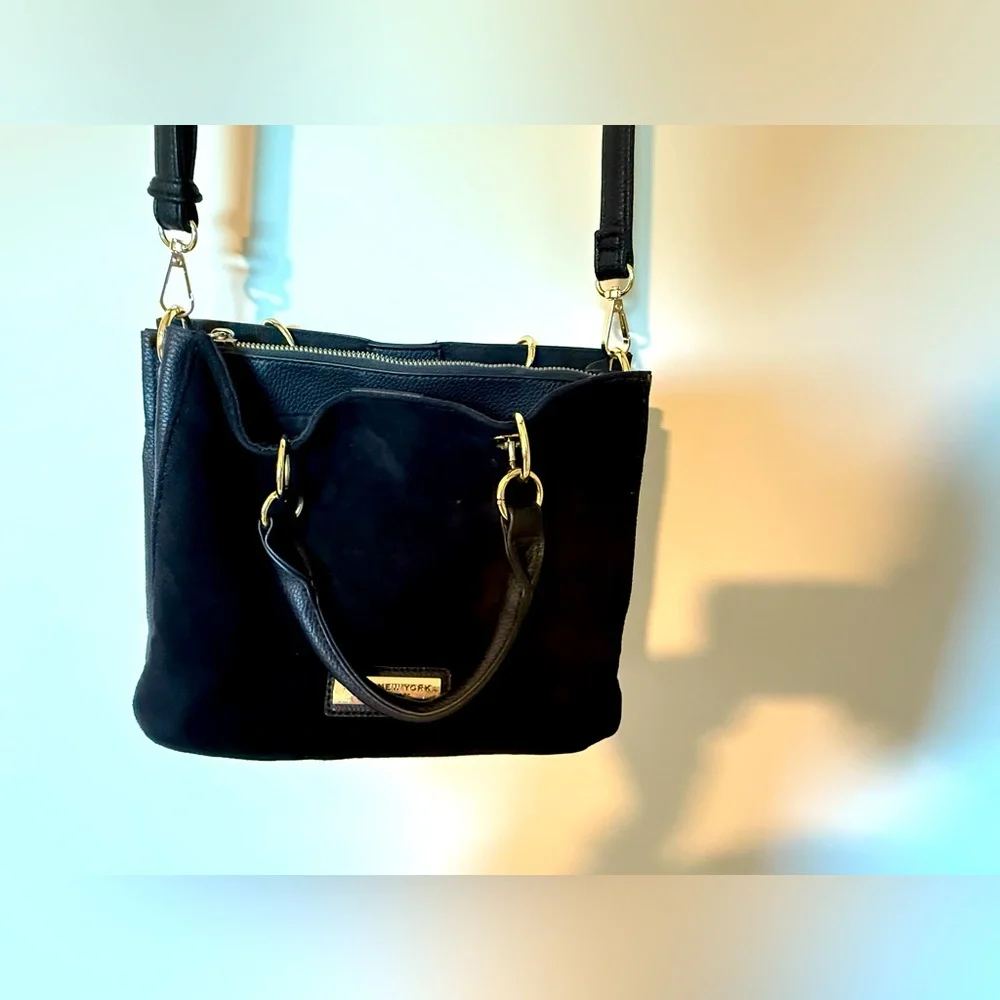 Andrew Marc/Marc New York Small Crossbody Black Bag W/Gold Accents‎ Exude Luxury